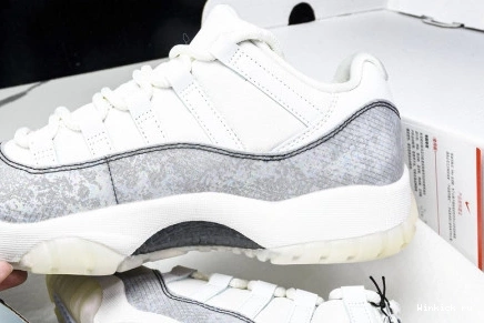 Low Air Jordan 11 1003